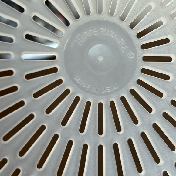 TUPPERWARE 10" CRYSTALWAVE STEAMER STRAINER ~ USA! - Picture 5 of 6
